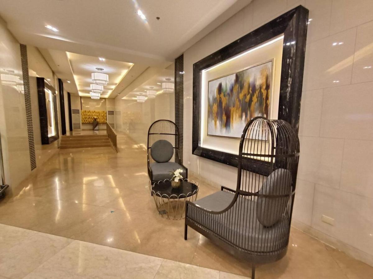 Penthouse Studio At Fame Residence 41St Floor, Shangrila-Megamall Manila Exteriér fotografie
